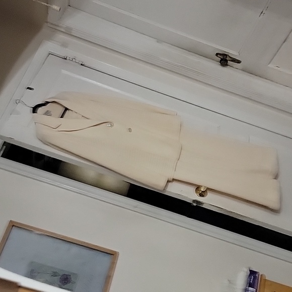 St. John knitted pant set